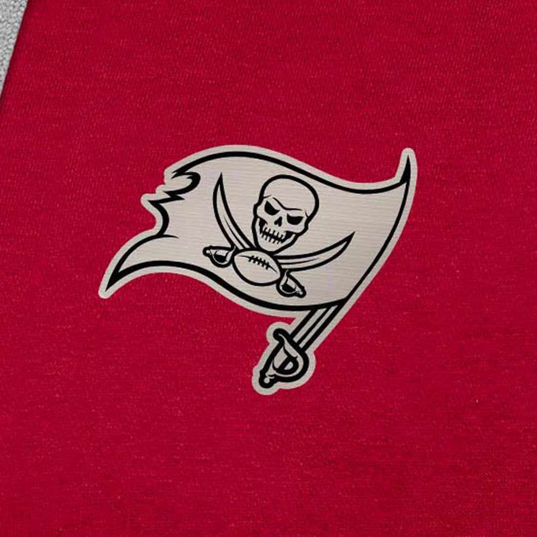 Tampa Bay Buccaneers Antigua Brushed Carbon Victory Pullover Hoodie - Red on sale