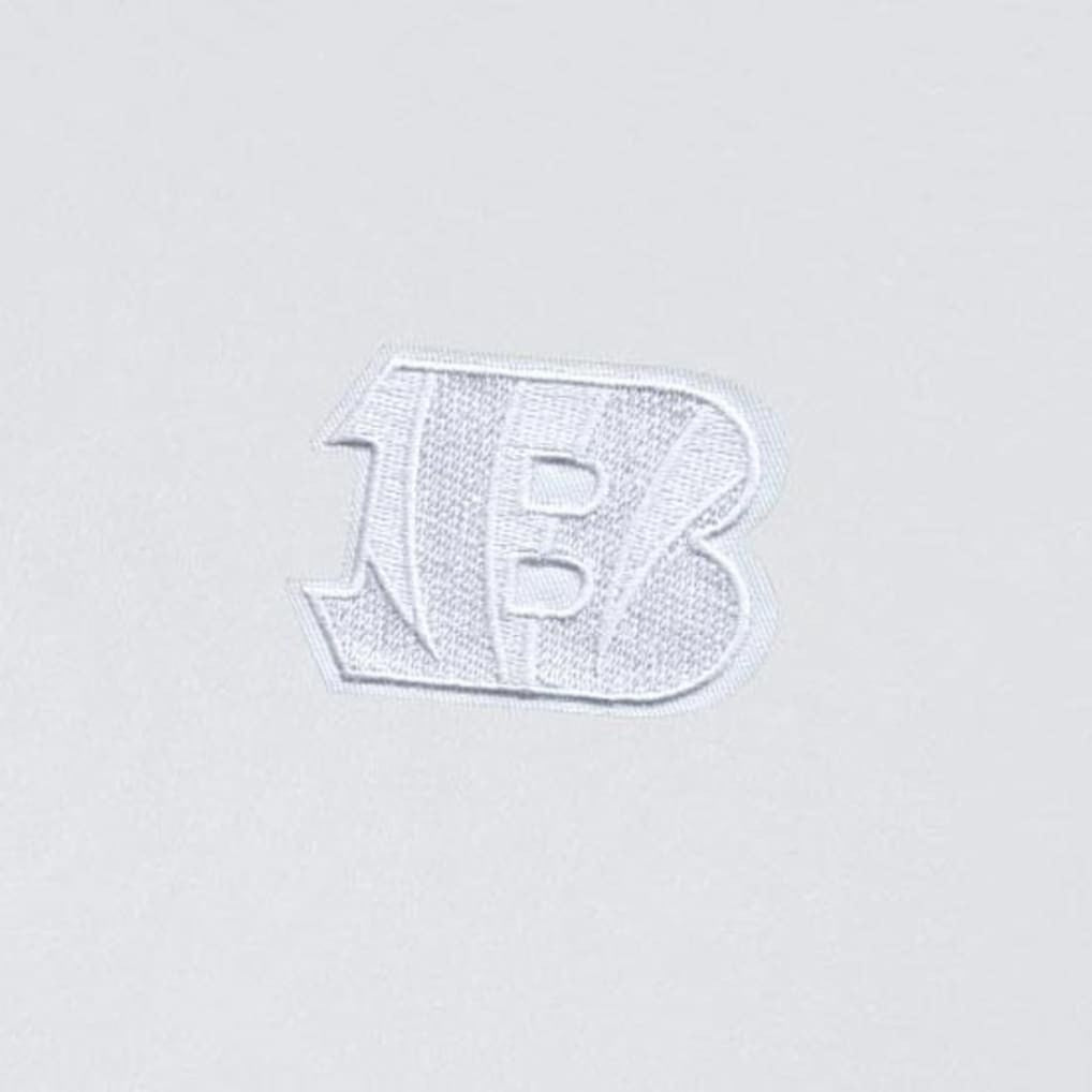 Cincinnati Bengals Antigua Intent Quarter-Zip Top - White discount