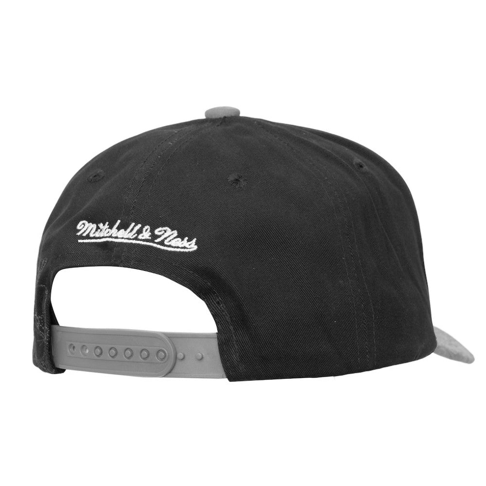 Los Angeles Kings Mitchell & Ness May Flowers Pro Crown Adjustable Hat Black/Silver