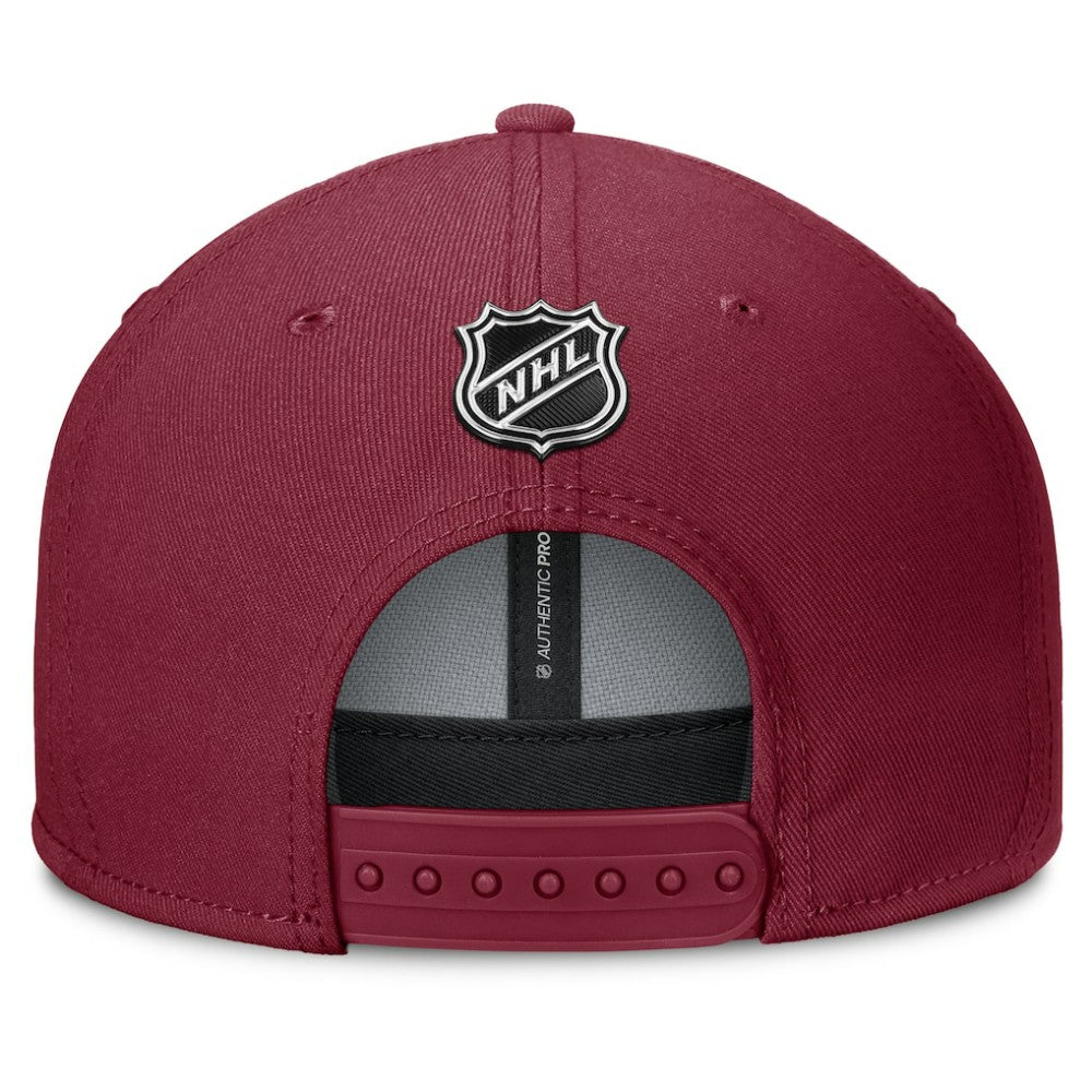 Colorado Avalanche Fanatics Authentic Pro Rink Lockup Snapback Hat Burgundy