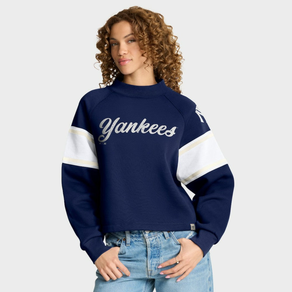 New York Yankees Women's Oversized Toss Sweep Raglan Pullover Sweatshirt - Navy