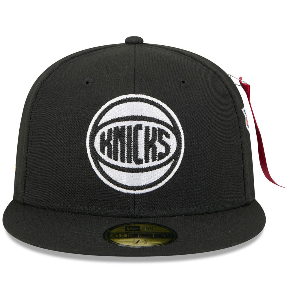New York Knicks x Alpha Industries 59FIFTY Fitted Hat - Black | New Era on sale