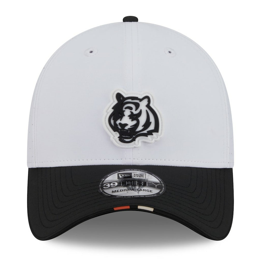 Cincinnati Bengals New Era 2025 NFL Training Camp 39THIRTY Flex Hat - White/Black sale