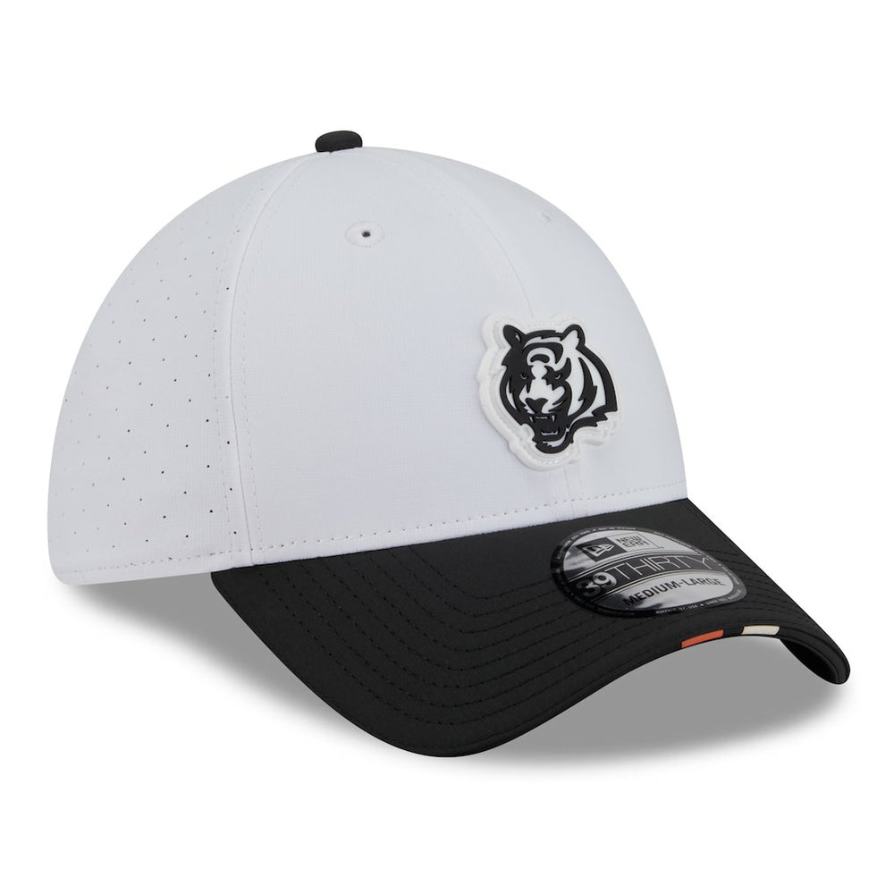 Cincinnati Bengals New Era 2025 NFL Training Camp 39THIRTY Flex Hat - White/Black sale