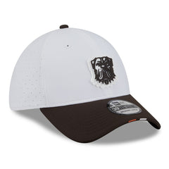 Cleveland Browns New Era 2025 NFL Training Camp 39THIRTY Flex Hat - White/Brown online