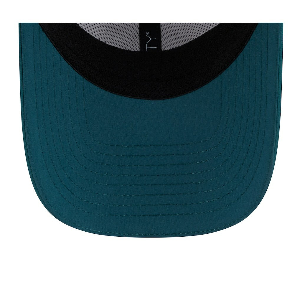 Philadelphia Eagles New Era 2025 NFL Training Camp 39THIRTY Flex Hat - White/Midnight Green online