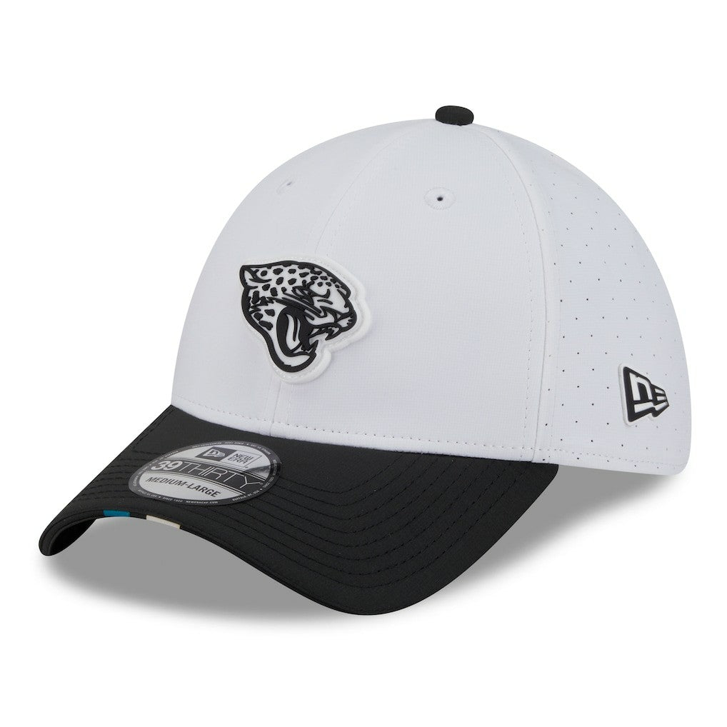 Jacksonville Jaguars New Era 2025 NFL Training Camp 39THIRTY Flex Hat - White/Black outlet