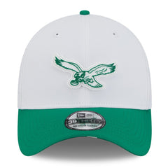 Philadelphia Eagles New Era 2025 NFL Training Camp Throwback Logo 39THIRTY Flex Hat - White/Kelly Green cheap