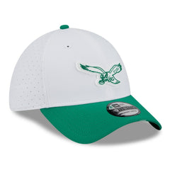 Philadelphia Eagles New Era 2025 NFL Training Camp Throwback Logo 39THIRTY Flex Hat - White/Kelly Green cheap