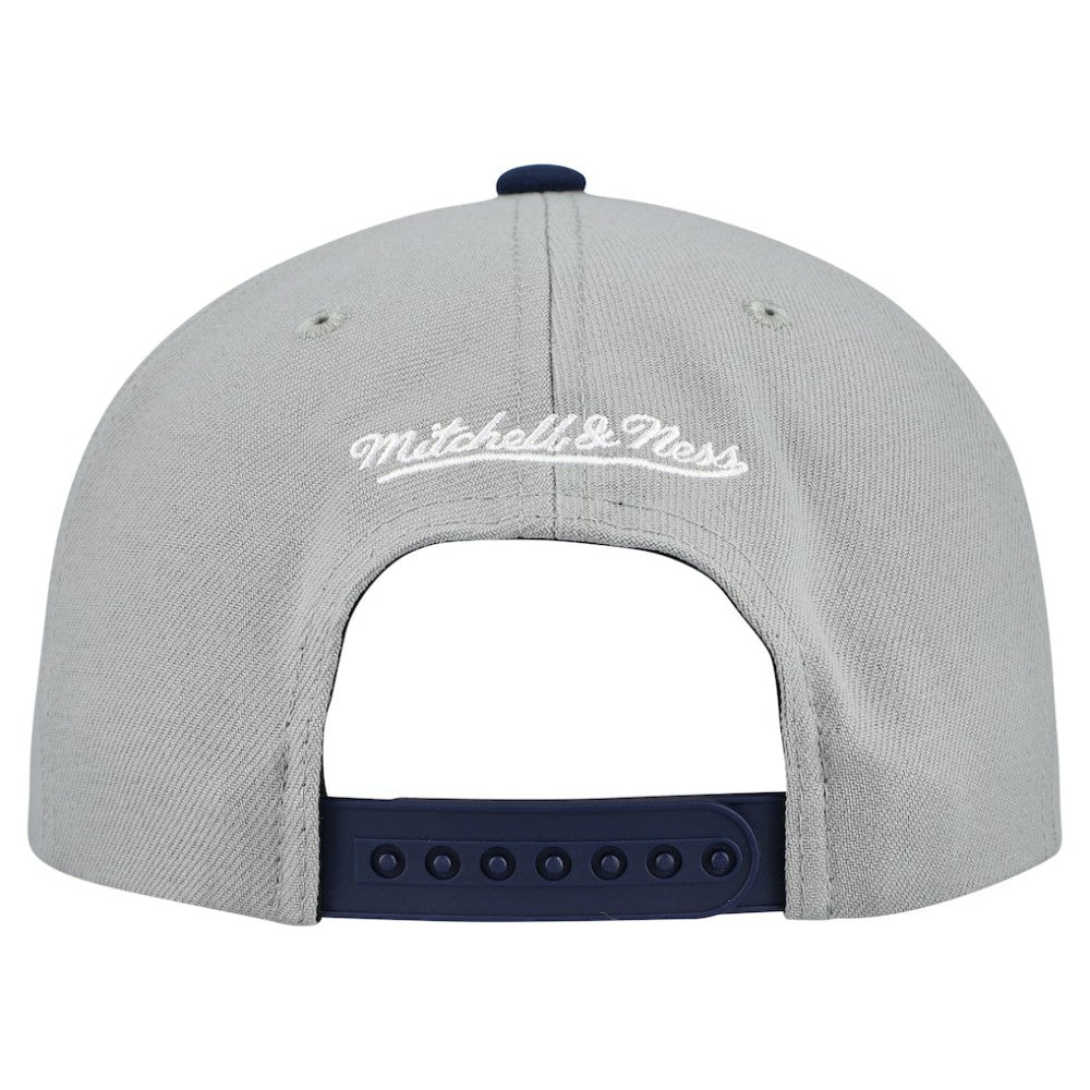 New York Yankees Cooperstown Collection Basic Flip Snapback Hat - Gray | Mitchell & Ness