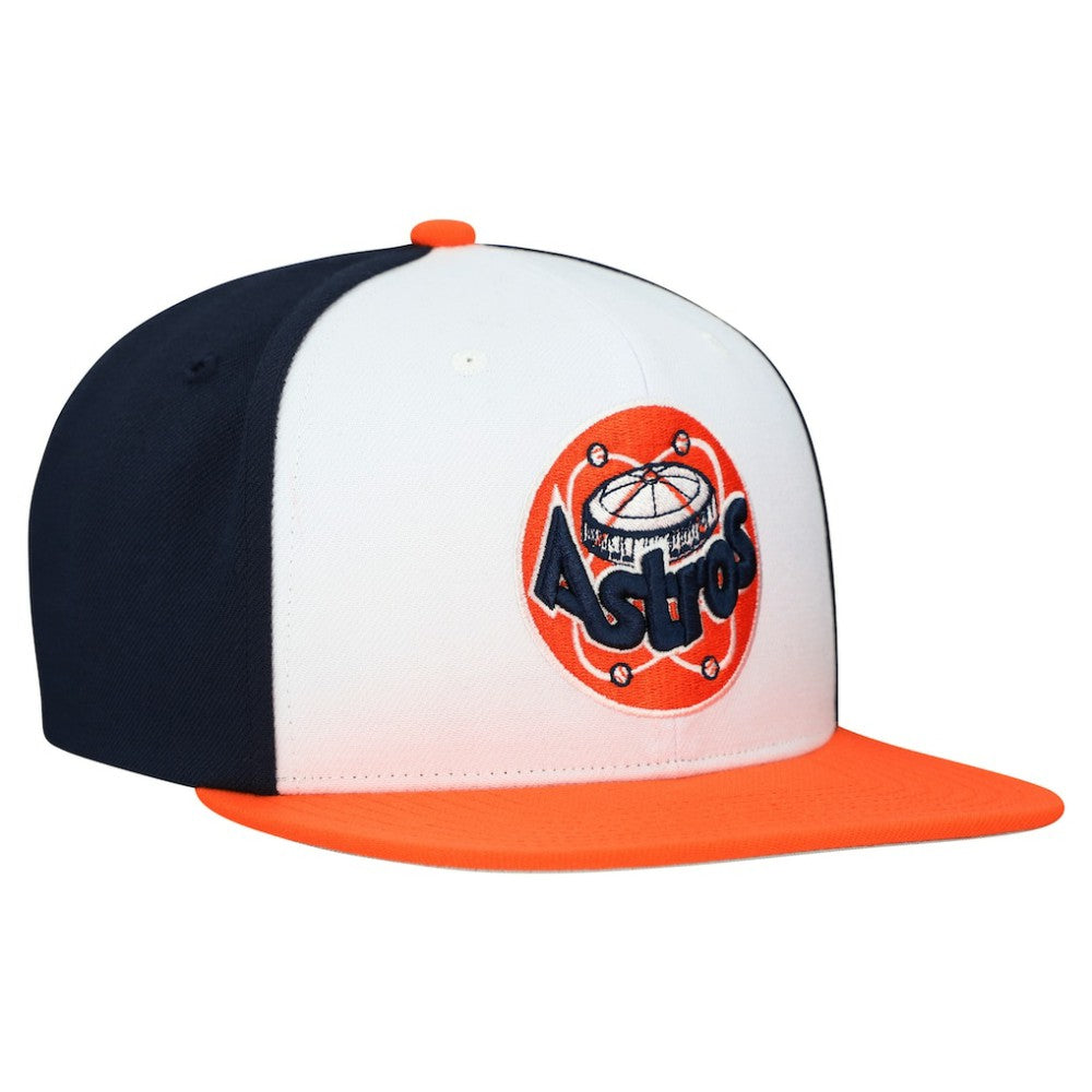 Houston Astros Cooperstown Collection Basic Flip Snapback Hat - White | Mitchell & Ness