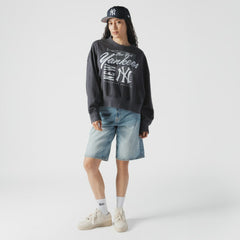 New York Yankees Women's Boxy Mineral Wash Dolmen Sleeve Cropped Sweatshirt - Navy | New Era