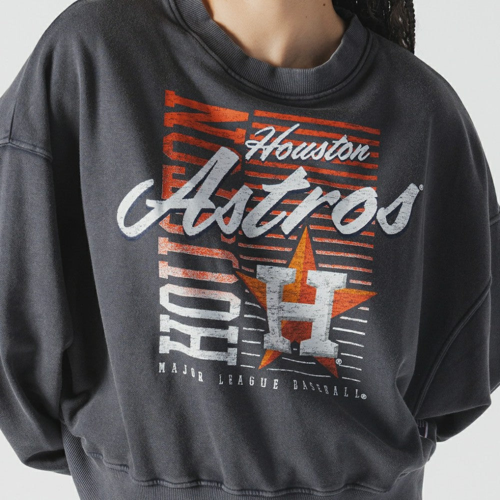 Houston Astros Women's Boxy Mineral Wash Dolmen Sleeve Cropped Sweatshirt - Navy | New Era