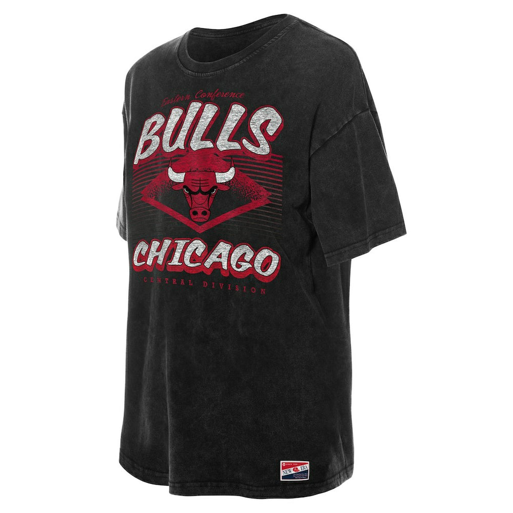 Chicago Bulls Women's Throwback Mineral Wash Oversized T-Shirt sale - Black | New Era for sale