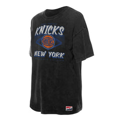 New York Knicks Women's Throwback Mineral Wash Oversized T-Shirt - Black | New Era on sale