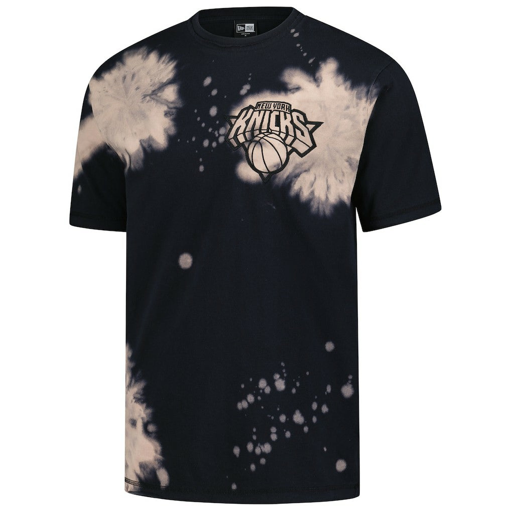 New York Knicks Injection Bleached Out Raw Edge Oversized T-Shirt - Black | New Era online