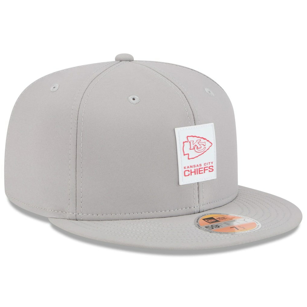 Kansas City Chiefs New Era 2025 Sideline 59FIFTY Fitted Hat - Gray for sale