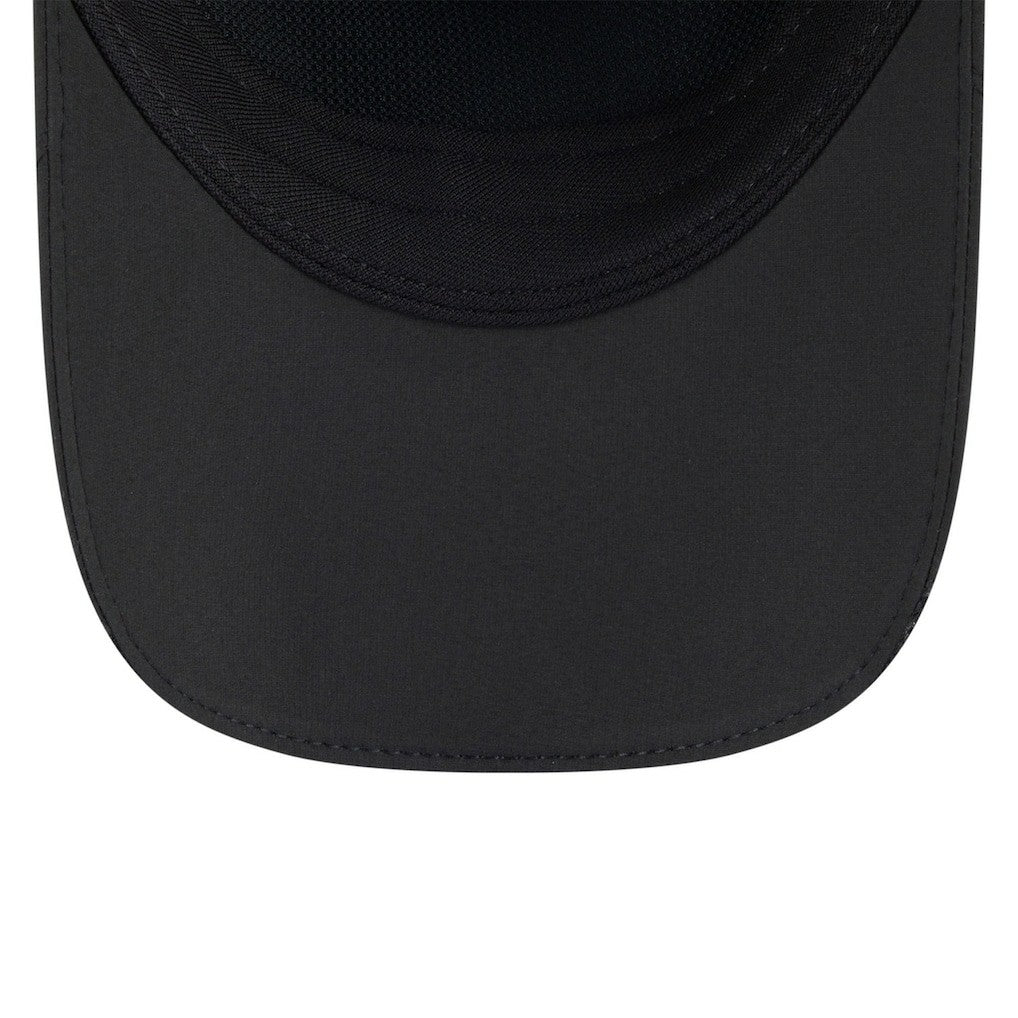 Las Vegas Raiders New Era 2025 Sideline Runner Adjustable Hat - Black on sale