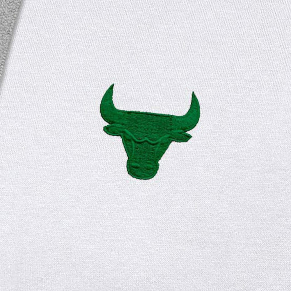 Chicago Bulls Antigua St. Patrick's Day Victory Raglan Pullover Hoodie sale - White outlet