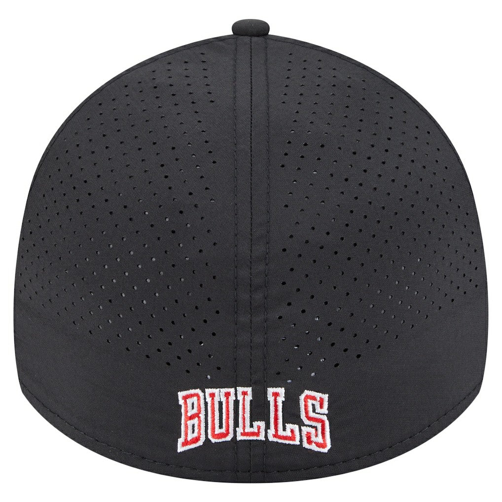 Chicago Bulls Featherweight Poly Rope Flex 39Thirty Hat - Black | New Era sale
