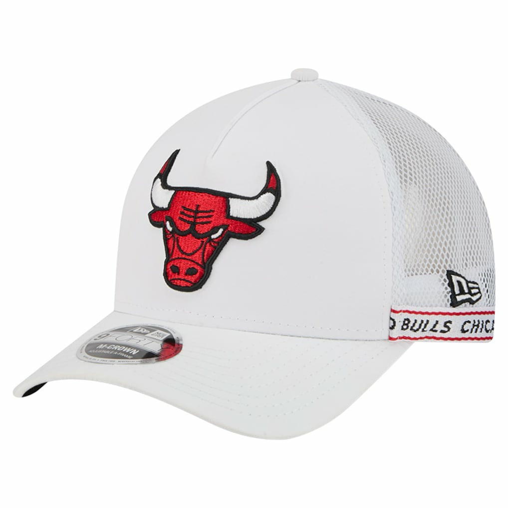 Chicago Bulls Featherweight Team Tape 9FORTY M-Crown A-Frame Adjustable Hat - White | New Era for sale