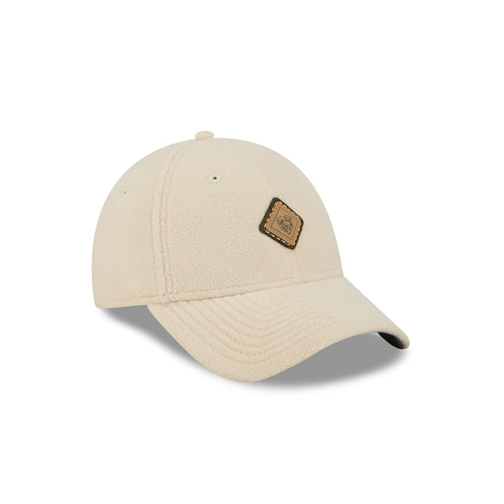 Chicago Bears New Era Women's Comfy 9FORTY Adjustable Hat - Cream on sale