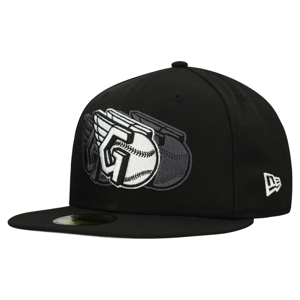 Cleveland Guardians Tri-Hit 59FIFTY Fitted Hat - Black | New Era