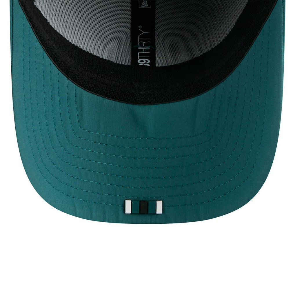 Philadelphia Eagles New Era 2025 Sideline 39THIRTY Flex Hat - Midnight Green for sale