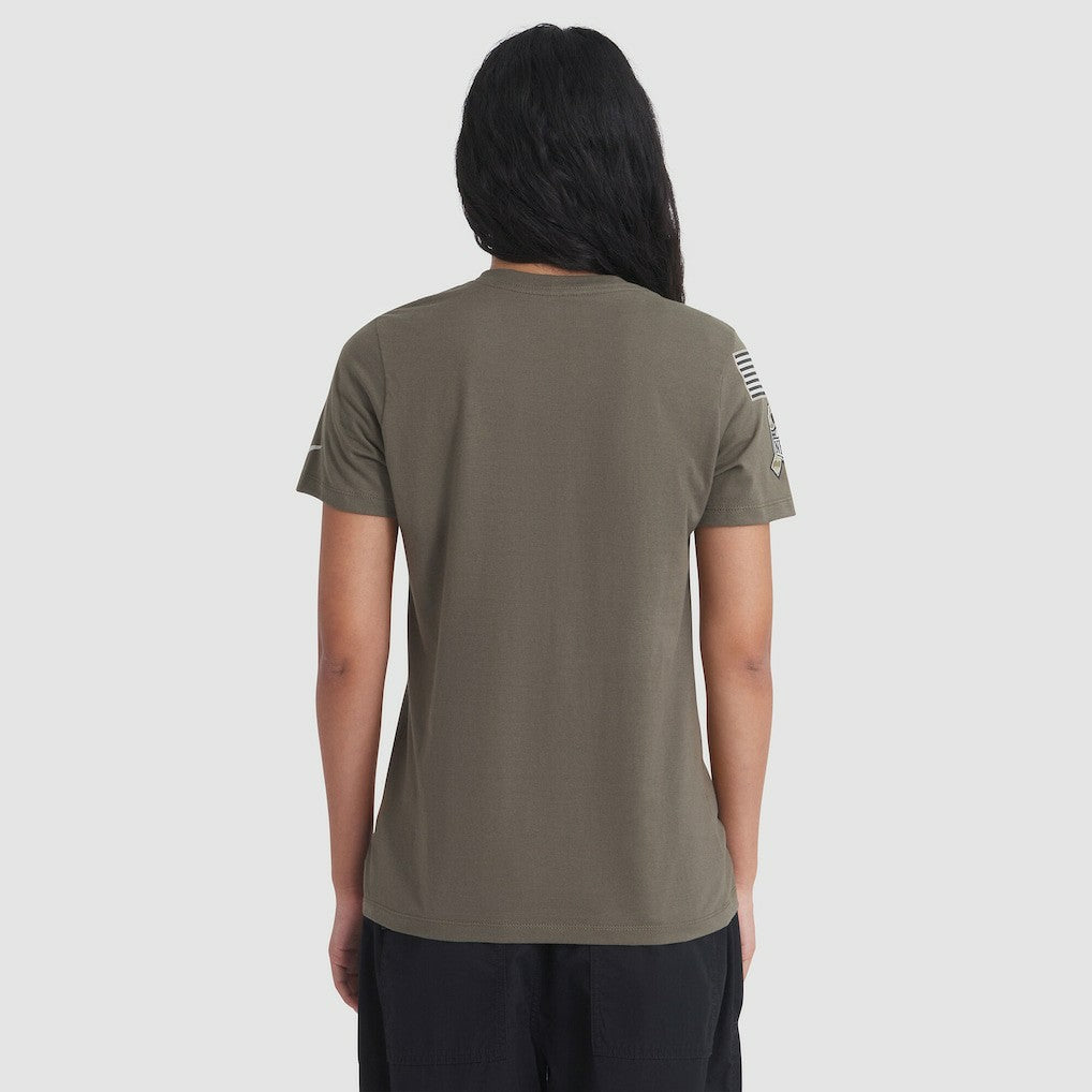 Washington Commanders Women's 2025 Salute to Service Sideline T-Shirt - Olive | Nike outlet