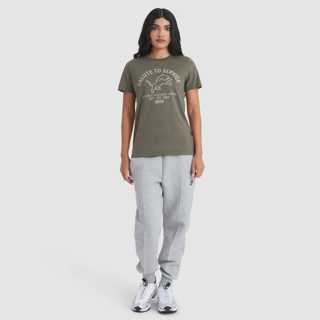 Detroit Lions Women's 2025 Salute to Service Sideline T-Shirt - Olive | Nike on sale
