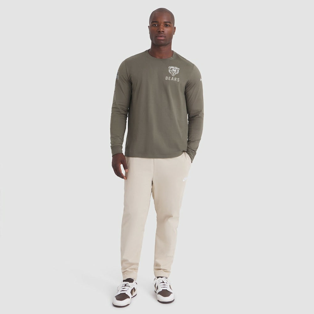 Chicago Bears 2025 Salute to Service Sideline Long Sleeve T-Shirt - Olive | Nike online