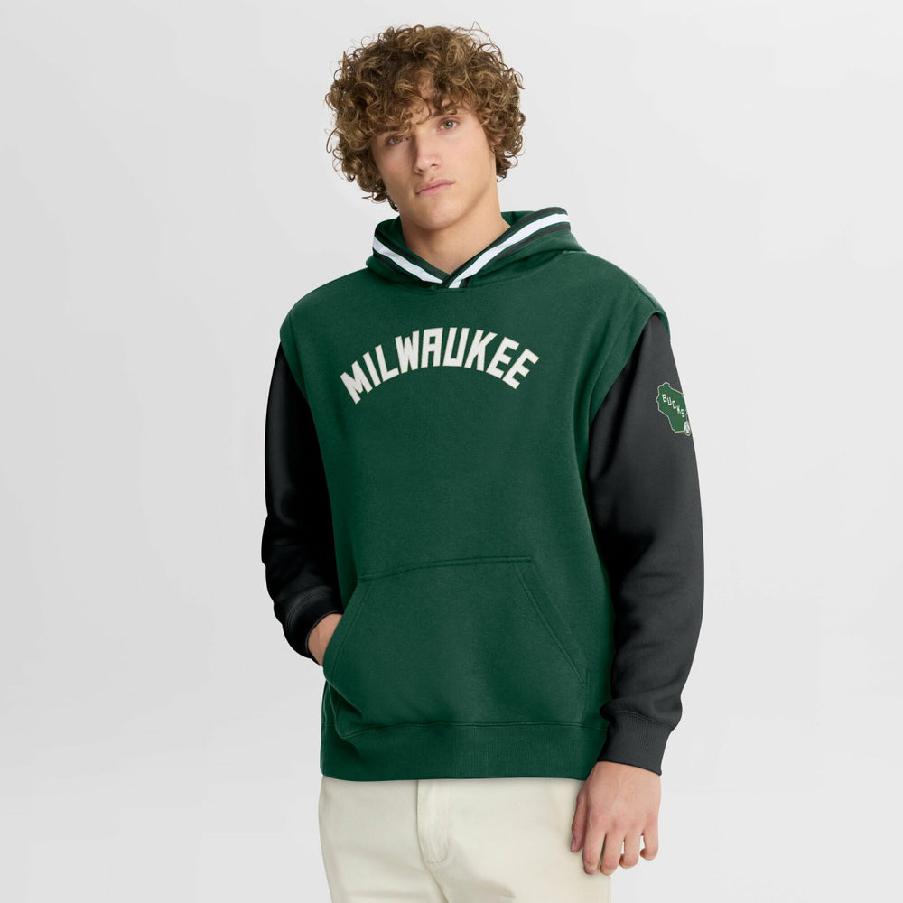 Milwaukee Bucks Half Court Shot Clock Fastbreak Hoodie - Hunter Green/Black | Fanatics discount