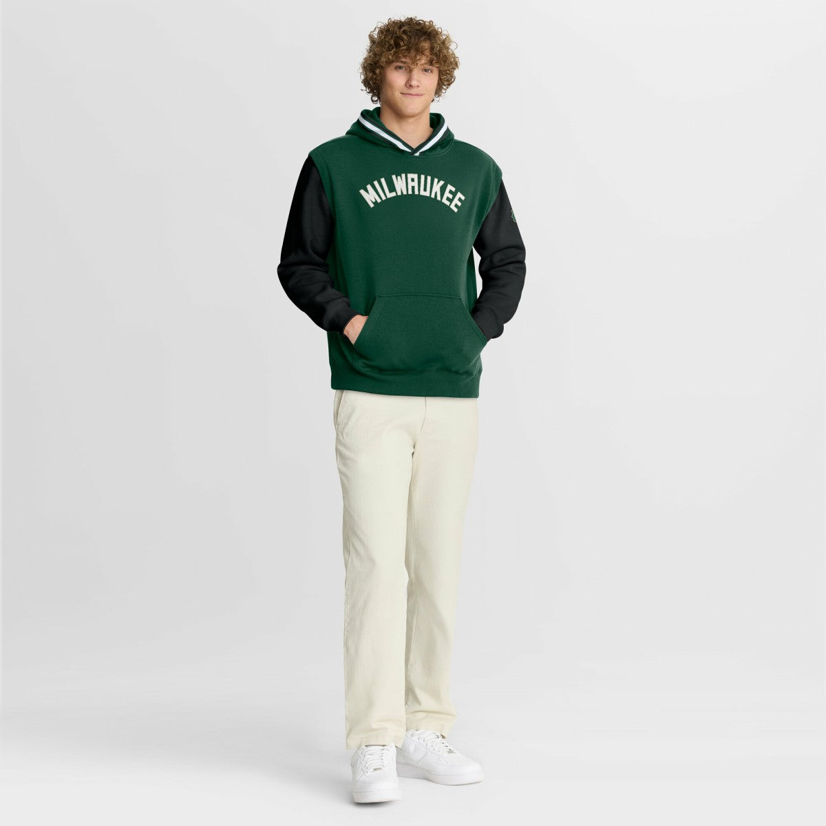 Milwaukee Bucks Half Court Shot Clock Fastbreak Hoodie - Hunter Green/Black | Fanatics discount