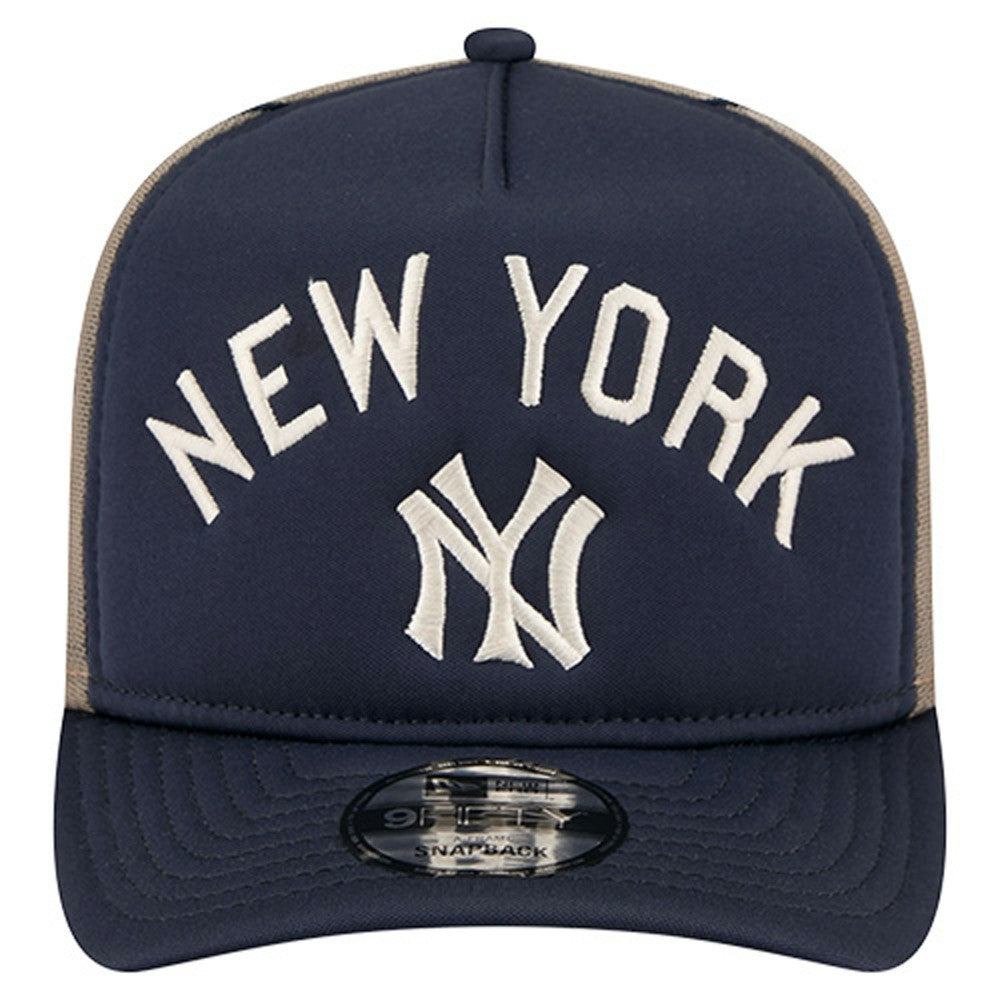 New York Yankees Vintage Arched Foam Front 9FIFTY A-Frame Adjustable Trucker Hat - Navy | New Era