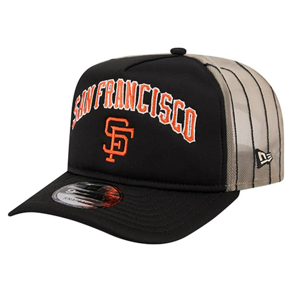 San Francisco Giants Vintage Arched Foam Front 9FIFTY A-Frame Adjustable Trucker Hat - Black | New Era