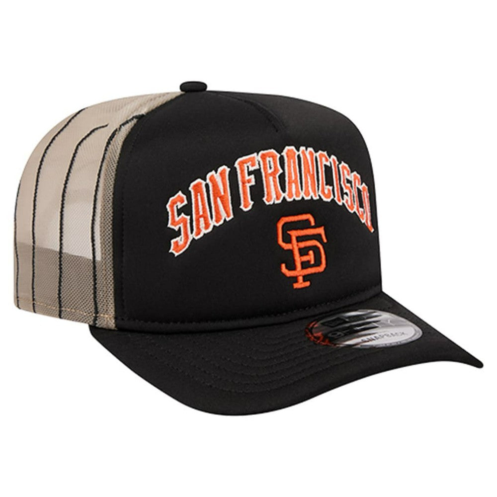 San Francisco Giants Vintage Arched Foam Front 9FIFTY A-Frame Adjustable Trucker Hat - Black | New Era