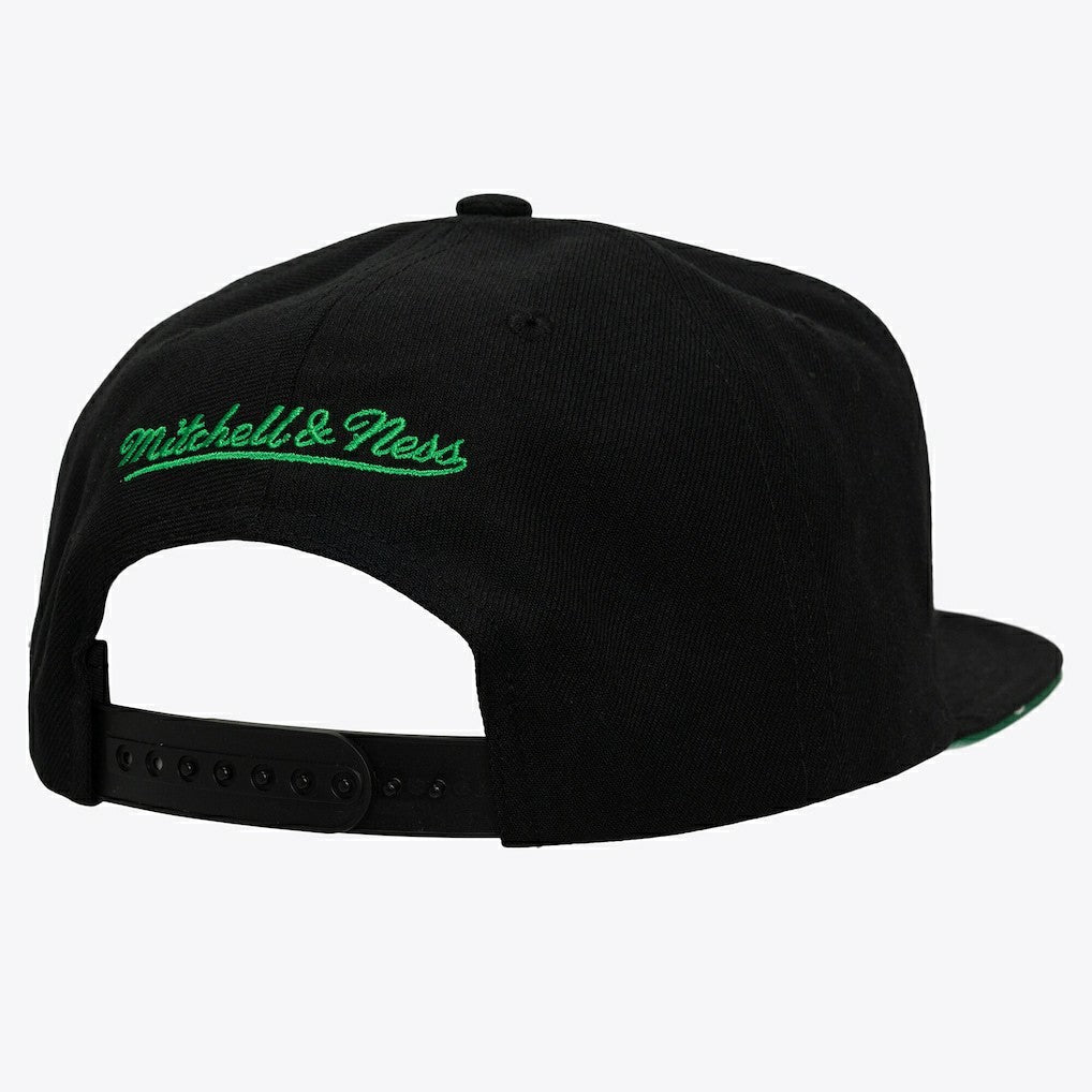 Boston Celtics Color Pop Snapback Hat - Kelly Green/Black | Mitchell & Ness online