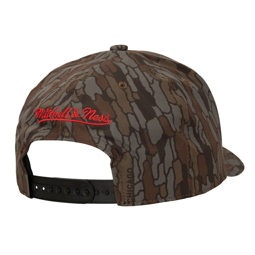 Chicago Bulls Hidden Pro-Crown Adjustable Hat - Camo | Mitchell & Ness for sale
