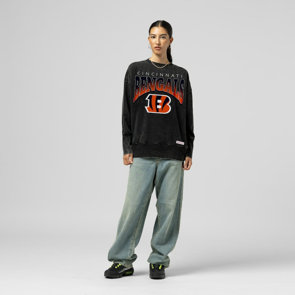 Cincinnati Bengals Women's Delineate Mineral Wash Crewneck Sweatshirt - Black cheap