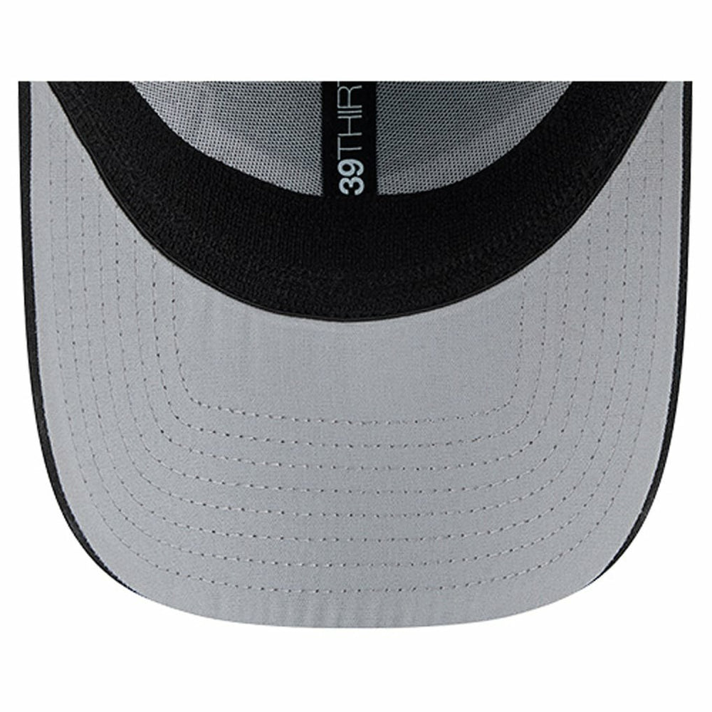 Las Vegas Raiders New Era Stripes 39THIRTY Flex Hat - Black on sale