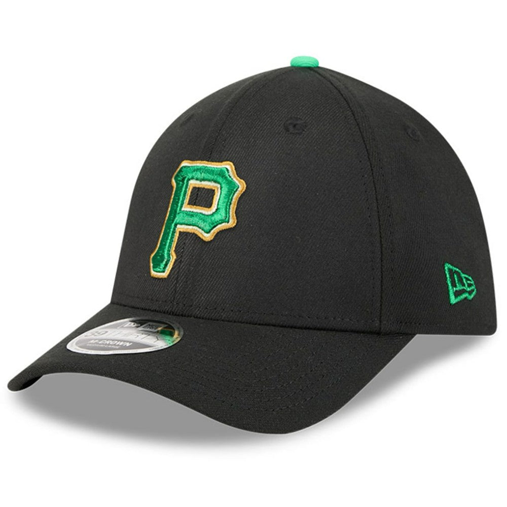 Pittsburgh Pirates 2026 St. Patrick's Day 39THIRTY Flex Hat - Black | New Era