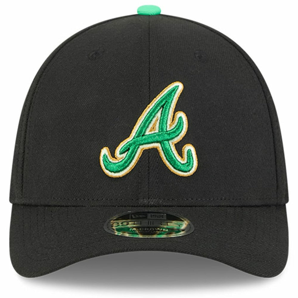 Atlanta Braves 2026 St. Patrick's Day 39THIRTY Flex Hat - Black | New Era