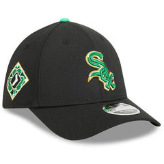 Chicago White Sox 2026 St. Patrick's Day 39THIRTY Flex Hat - Black | New Era