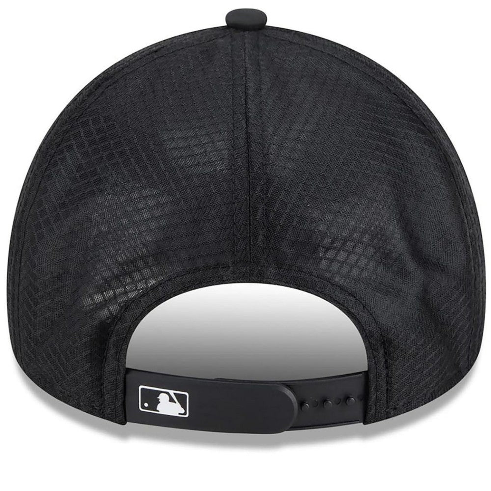 Pittsburgh Pirates 2026 Batting Practice Alternate Apex 9FORTY Adjustable Hat - Black | New Era