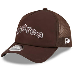 San Diego Padres 2026 Batting Practice Alternate Apex 9FORTY Adjustable Hat - Brown | New Era