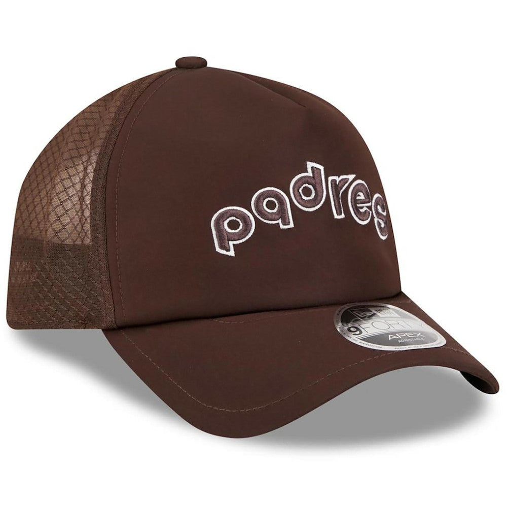 San Diego Padres 2026 Batting Practice Alternate Apex 9FORTY Adjustable Hat - Brown | New Era