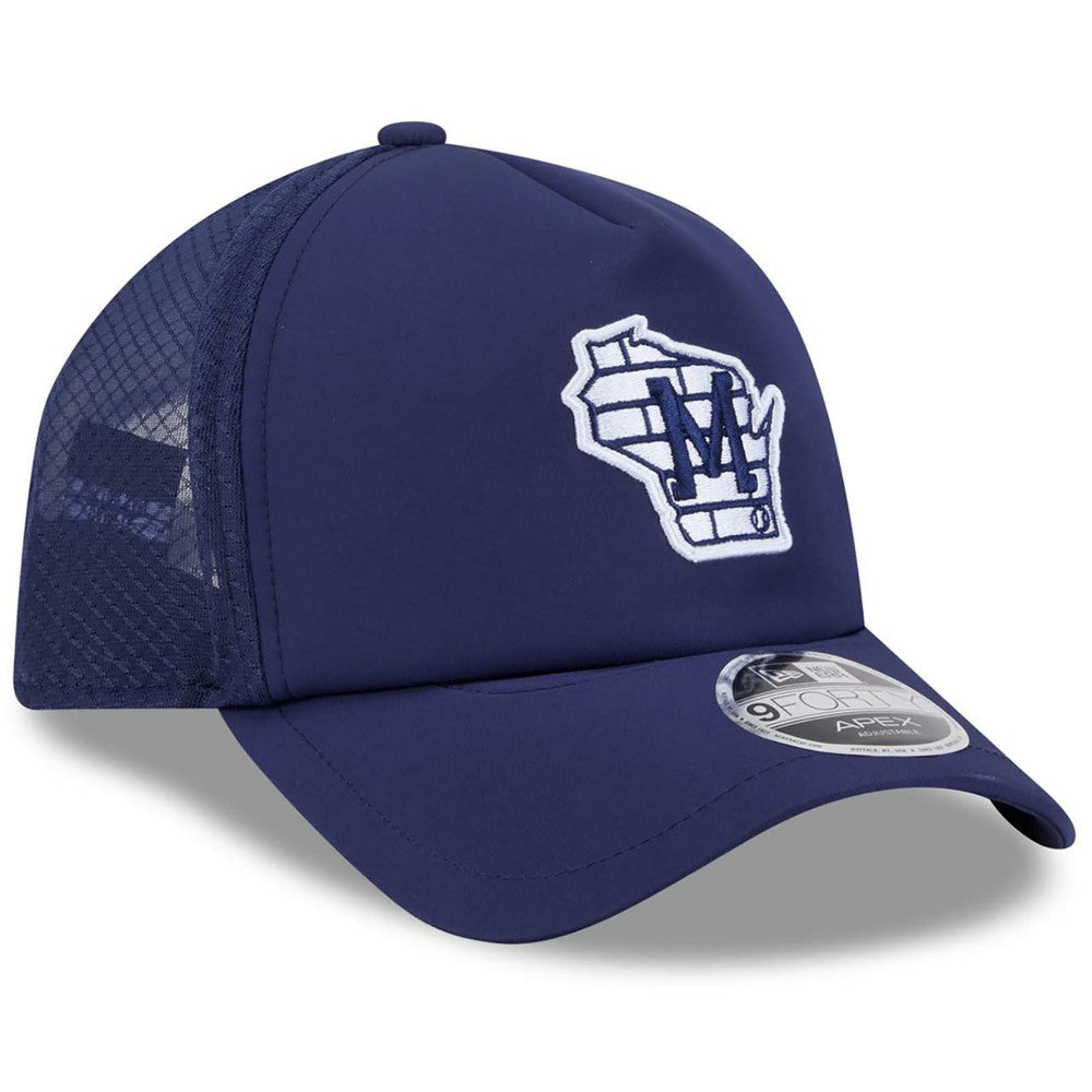 Milwaukee Brewers 2026 Batting Practice Alternate Apex 9FORTY Adjustable Hat - Navy | New Era