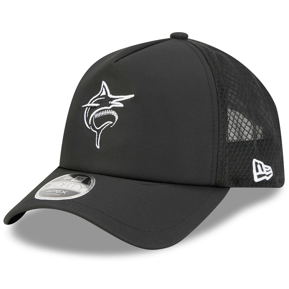 Miami Marlins 2026 Batting Practice Alternate Apex 9FORTY Adjustable Hat - Black | New Era
