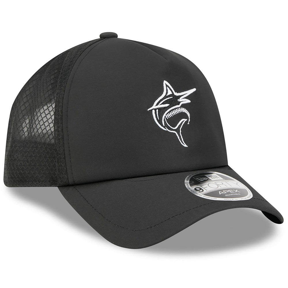Miami Marlins 2026 Batting Practice Alternate Apex 9FORTY Adjustable Hat - Black | New Era