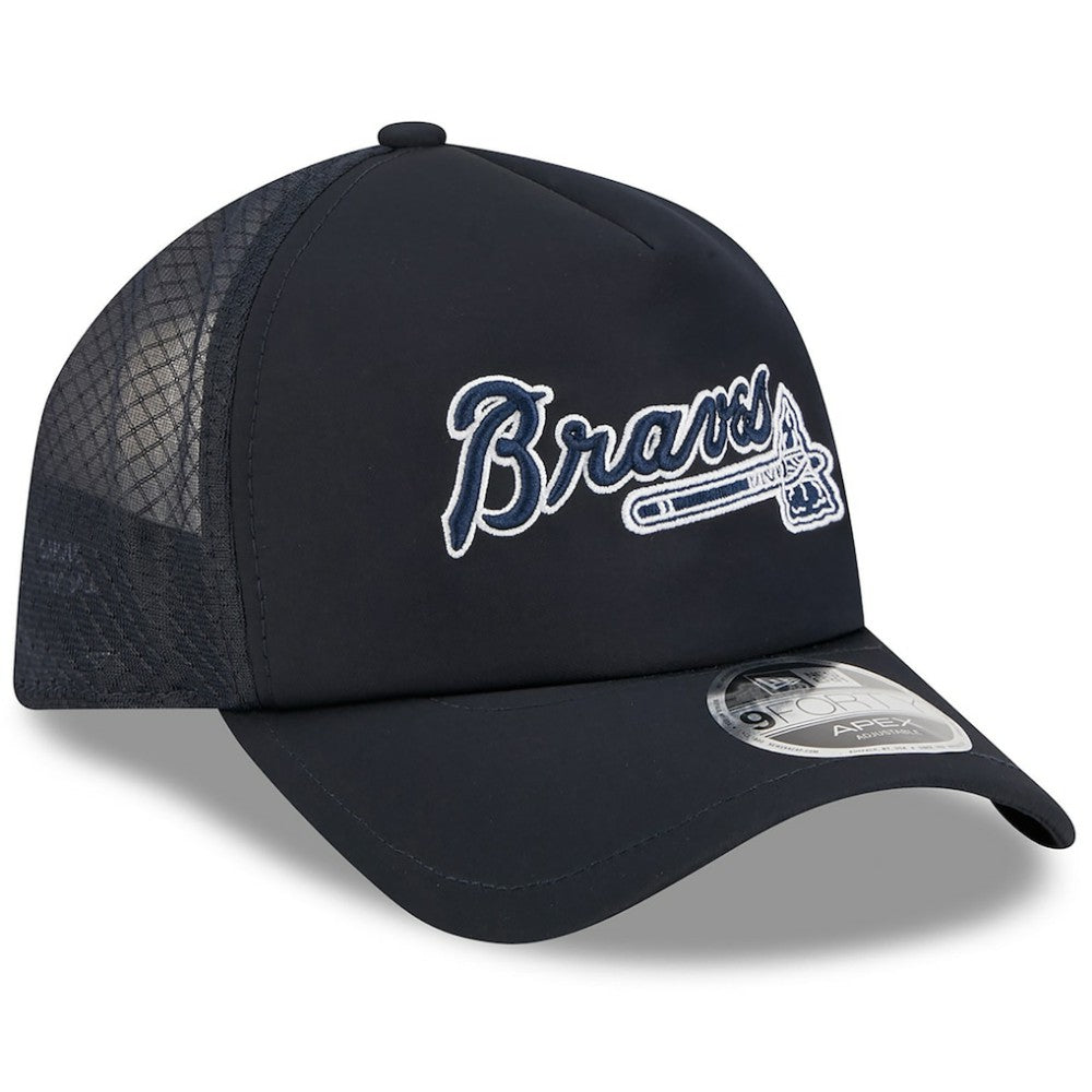 Atlanta Braves 2026 Batting Practice Alternate Apex 9FORTY Adjustable Hat - Navy | New Era